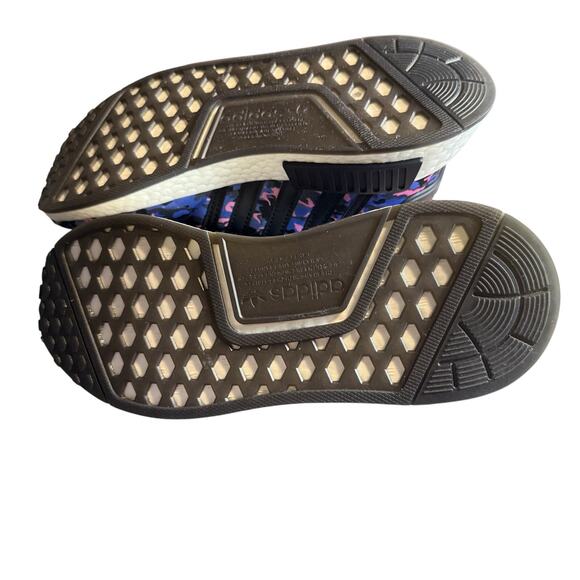 Adidas NMD_R1, Black & Pink Camouflage, Boost, Youth Size 5.5, Women's Size 7 - Picture 7 of 10